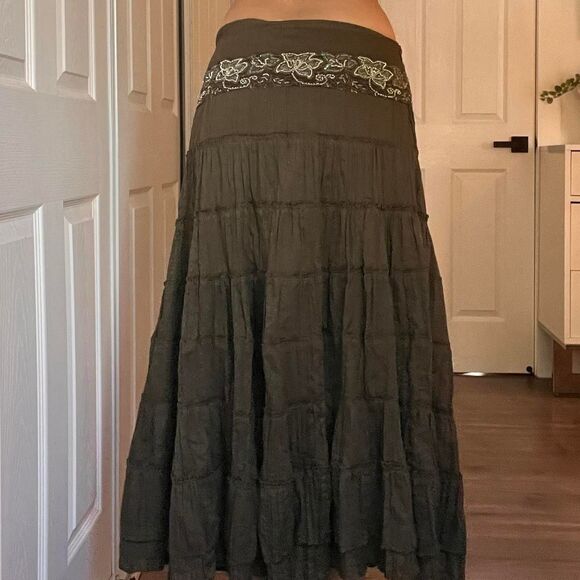 London Y Women's Olive Green Maxi Skirt - Picture 2 of 6